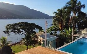 Paraíso da Enseada de Brito
